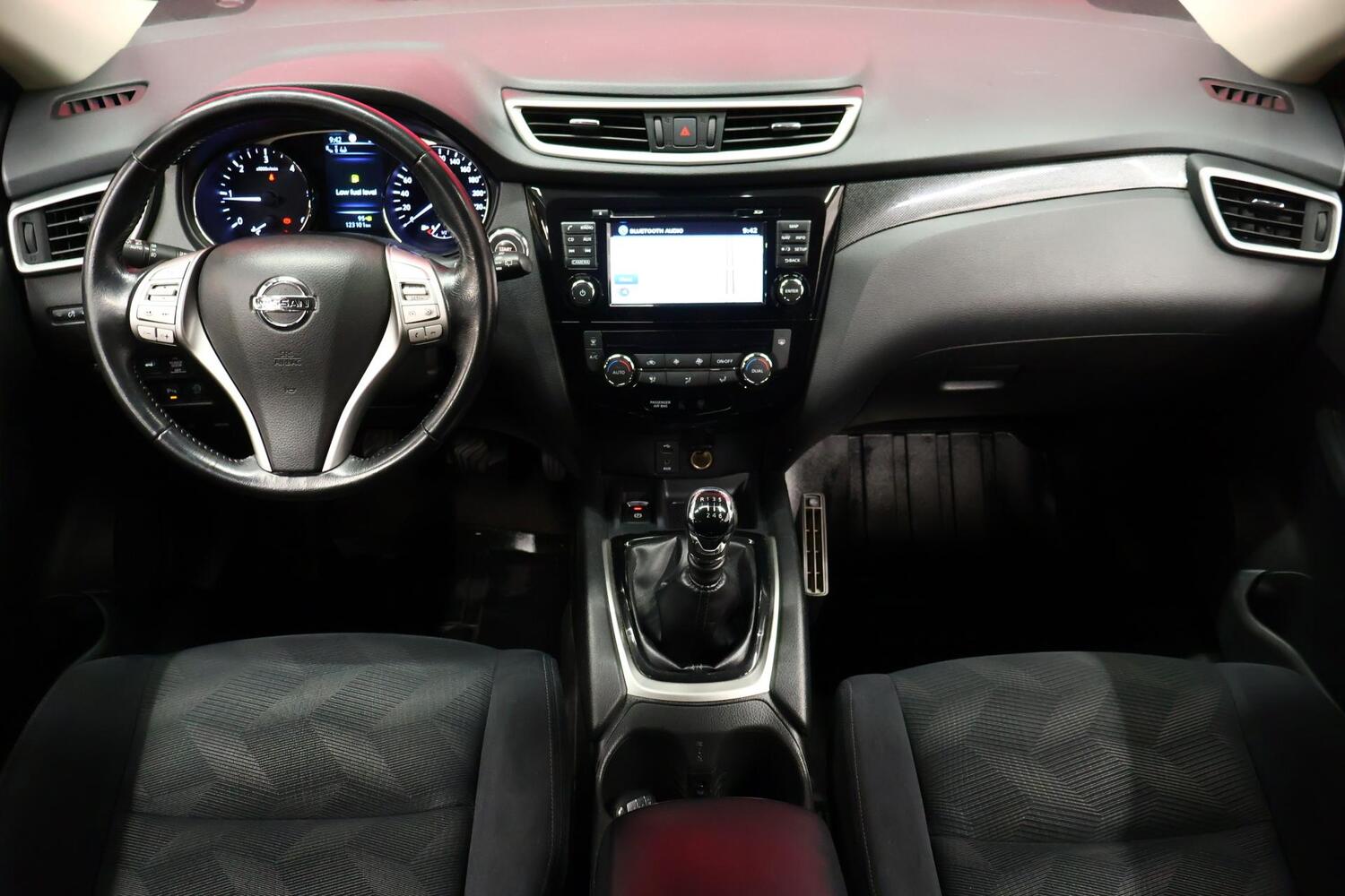 Nissan X-Trail vaihtoauto