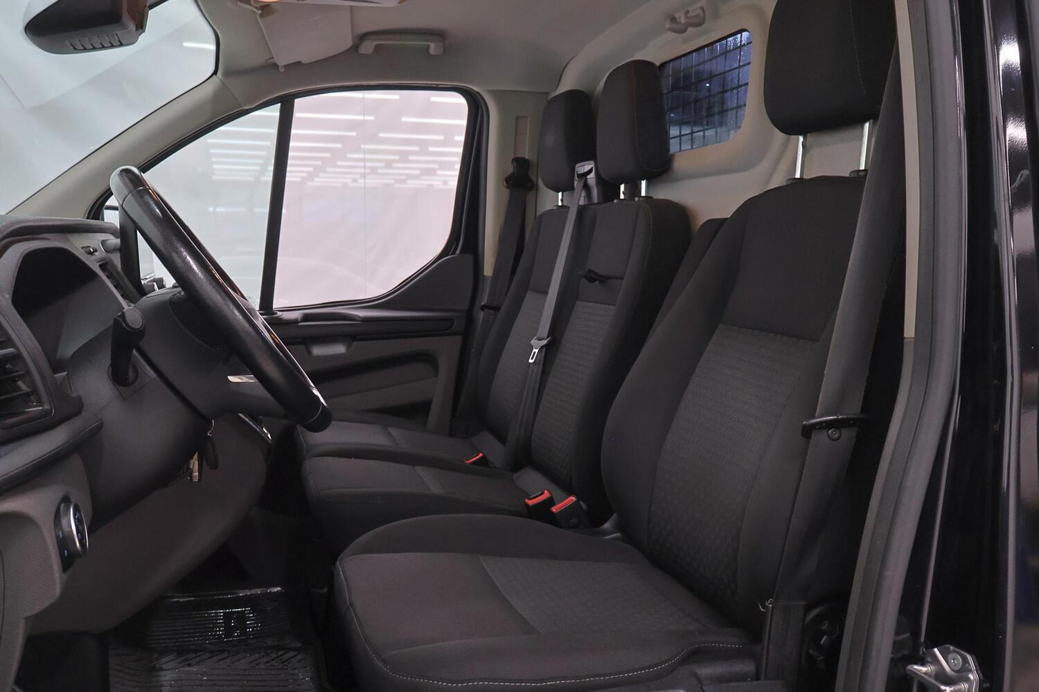 Ford Transit Custom vaihtoauto
