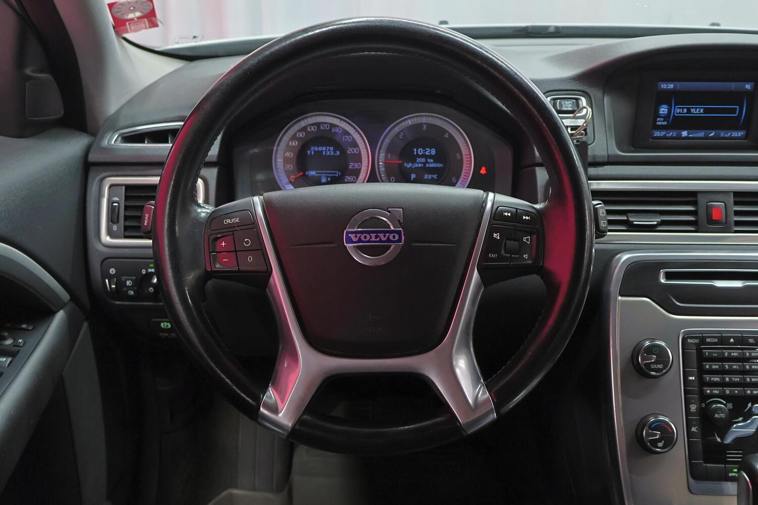 Volvo V70 vaihtoauto