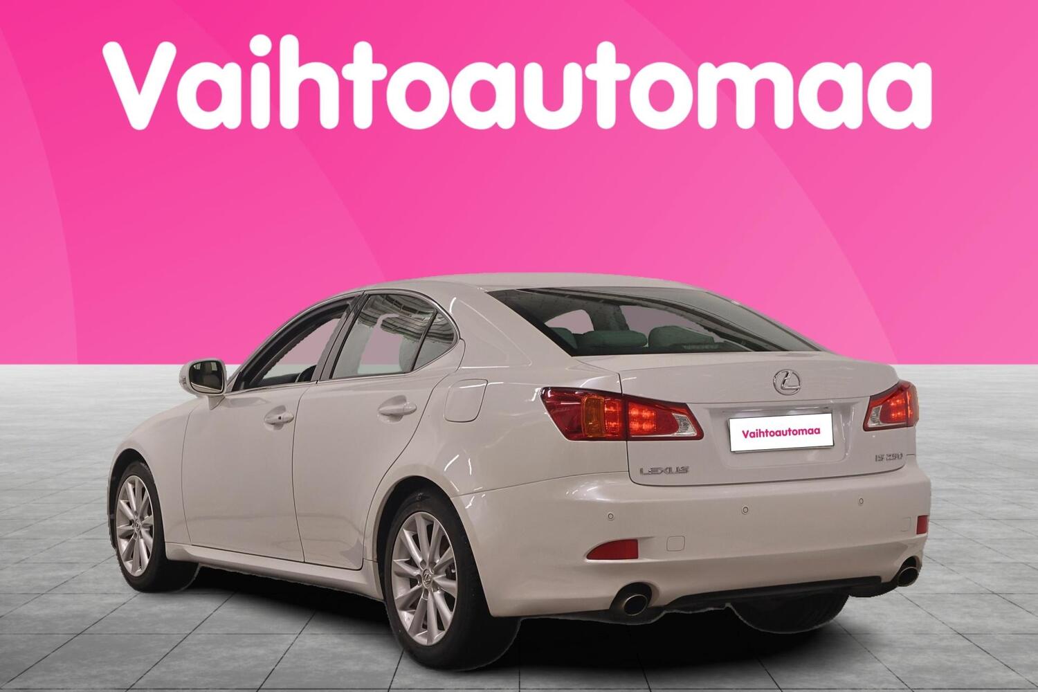 Lexus IS vaihtoauto