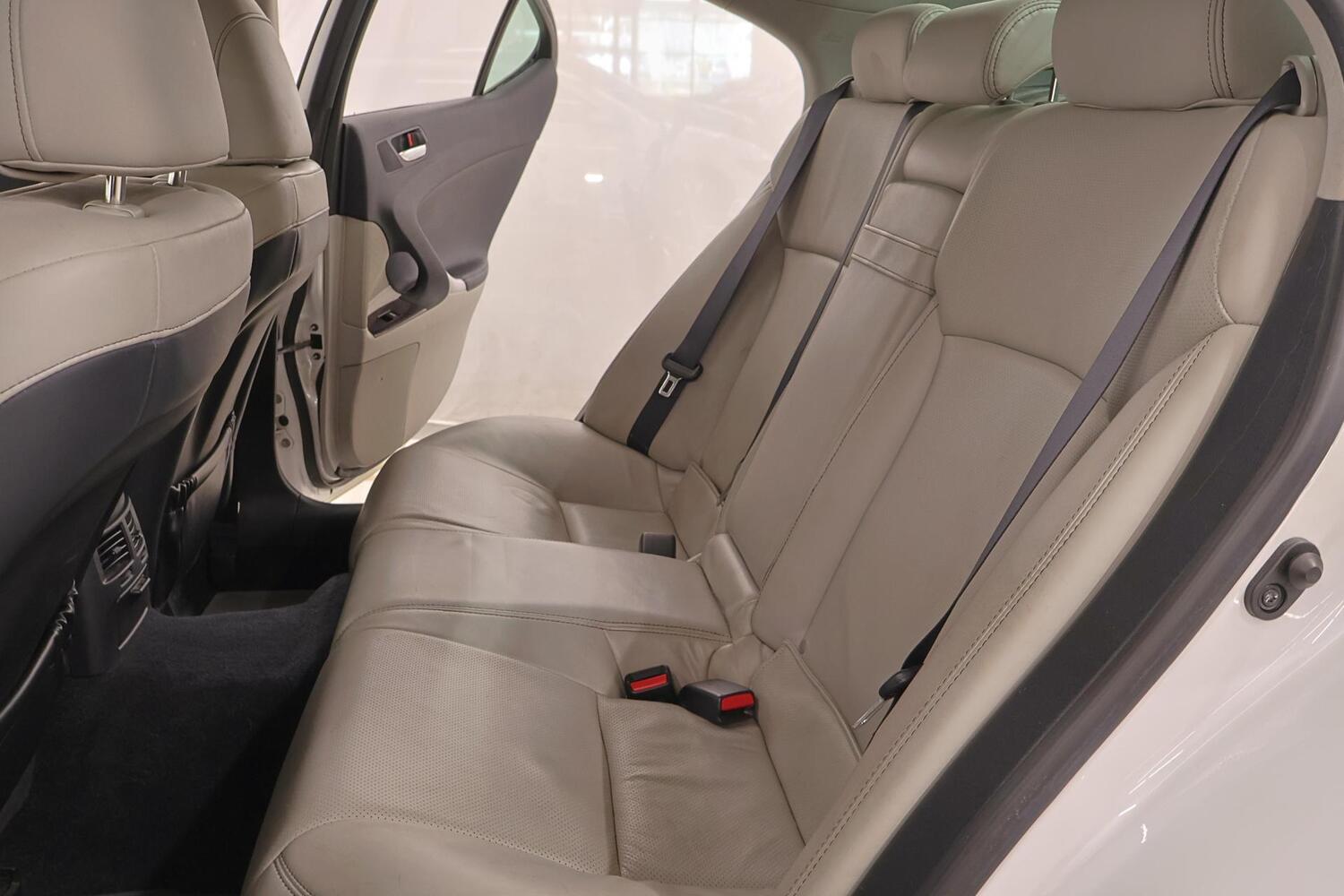 Lexus IS vaihtoauto