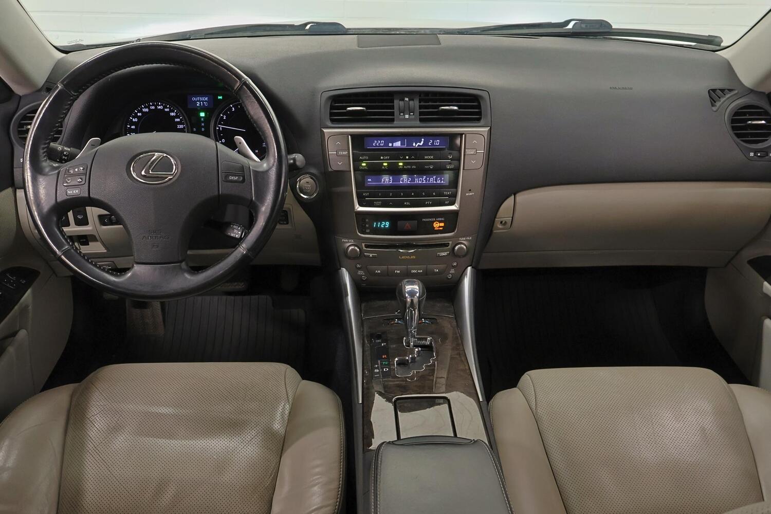 Lexus IS vaihtoauto