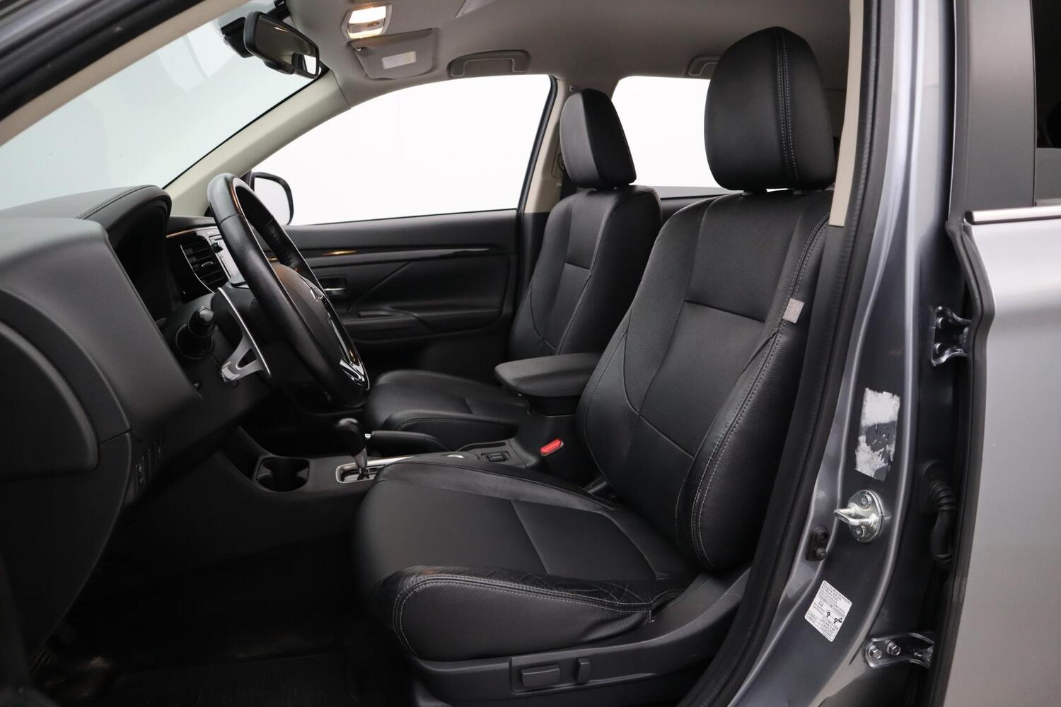 Mitsubishi Outlander vaihtoauto