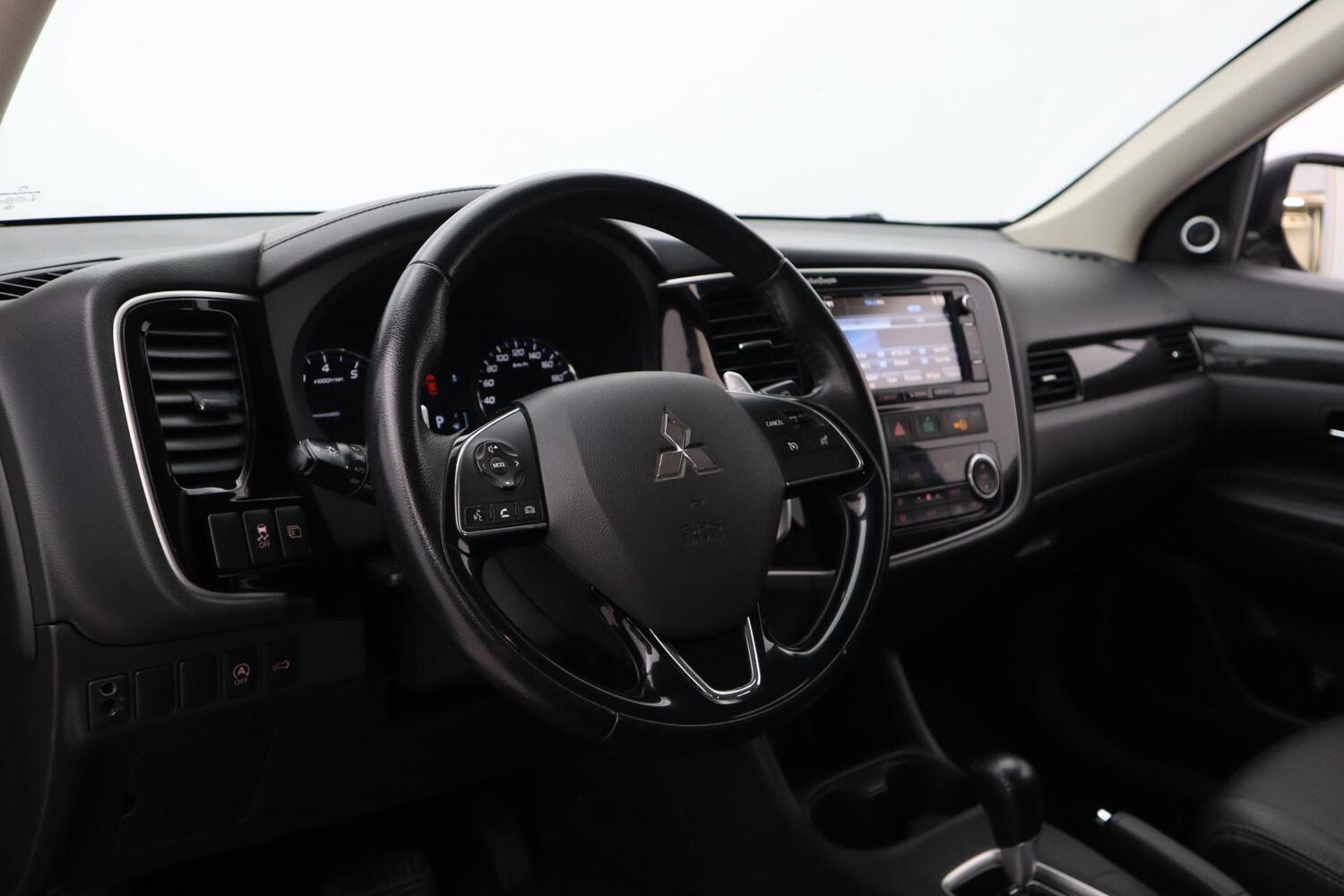 Mitsubishi Outlander vaihtoauto