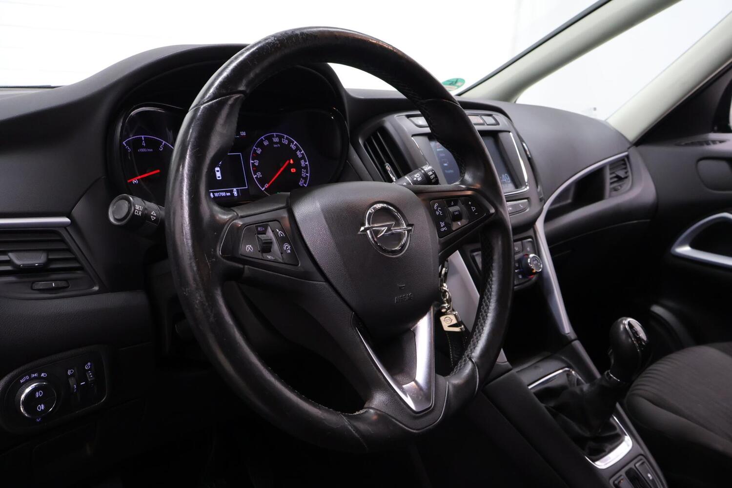 Opel Zafira Tourer vaihtoauto