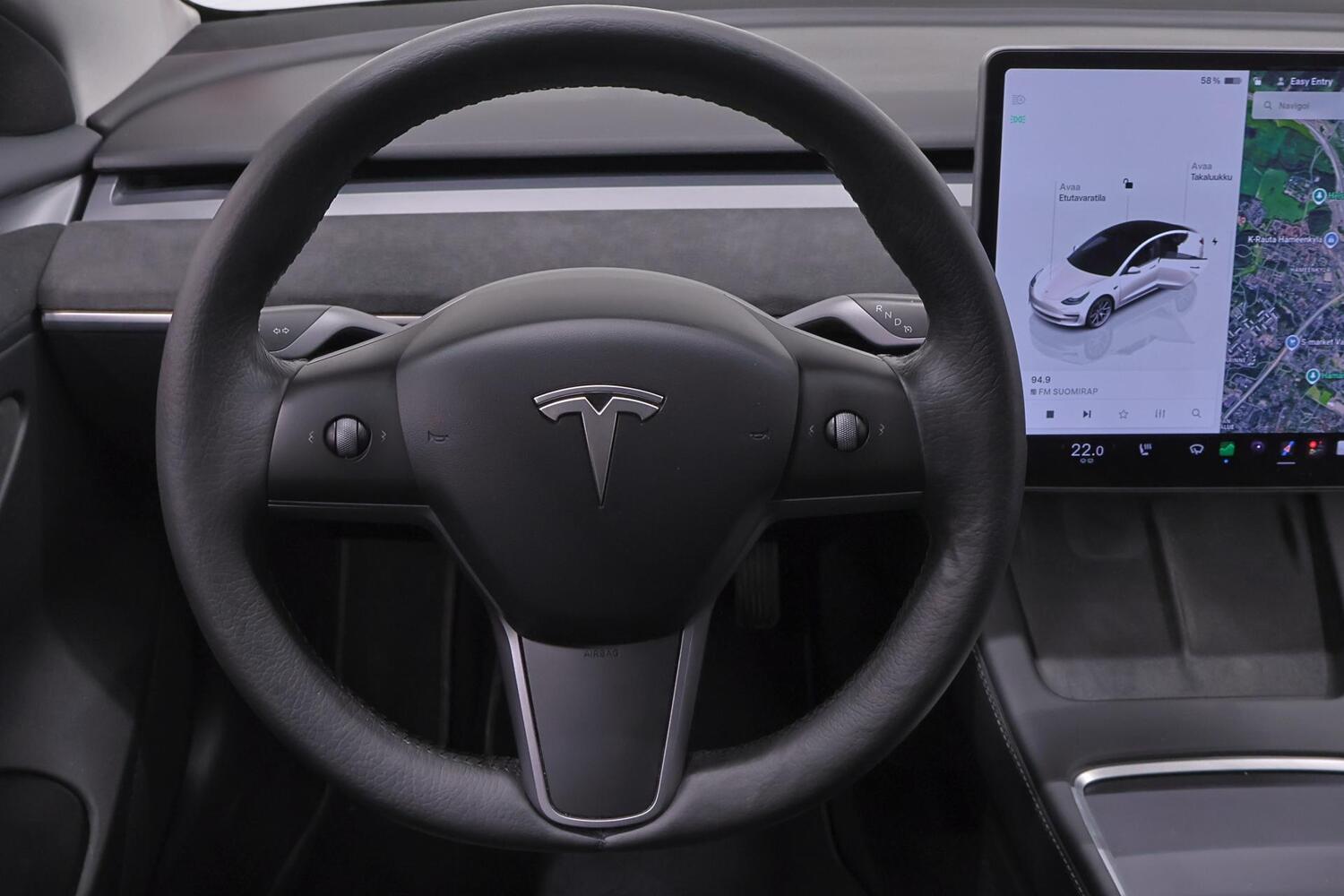 Tesla Model 3 vaihtoauto