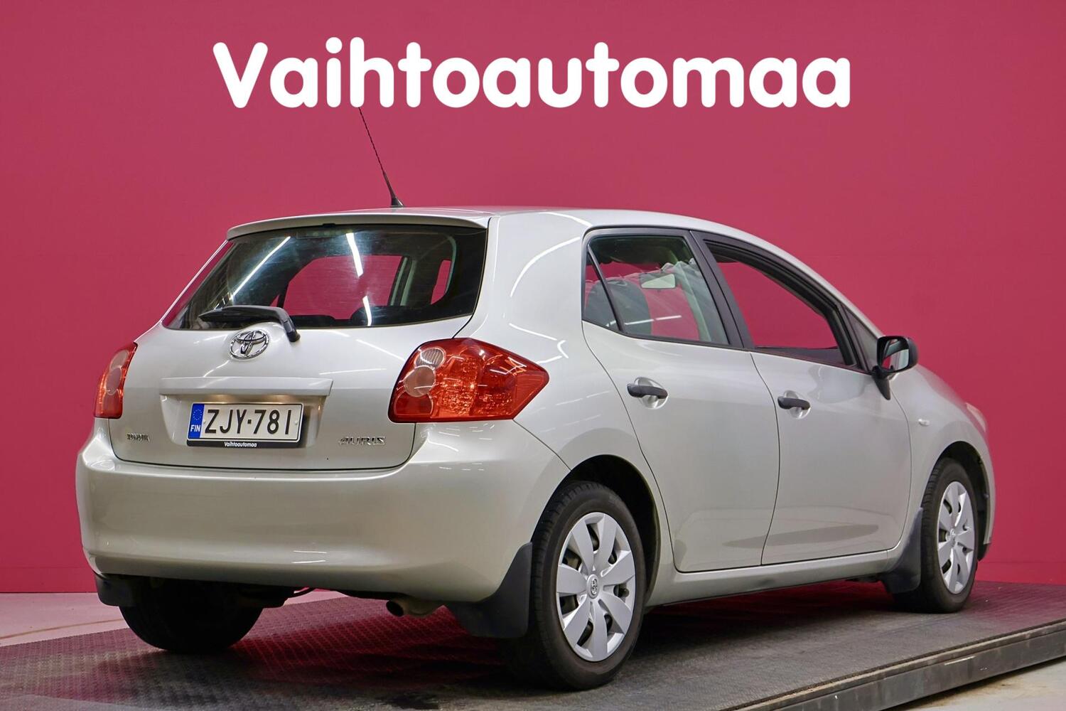 Toyota Auris vaihtoauto