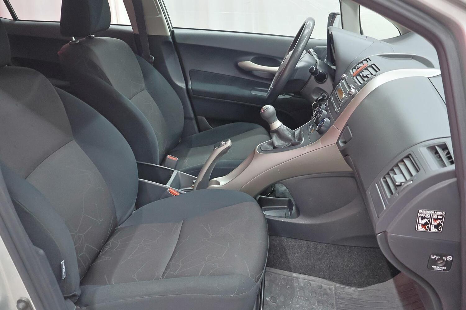 Toyota Auris vaihtoauto