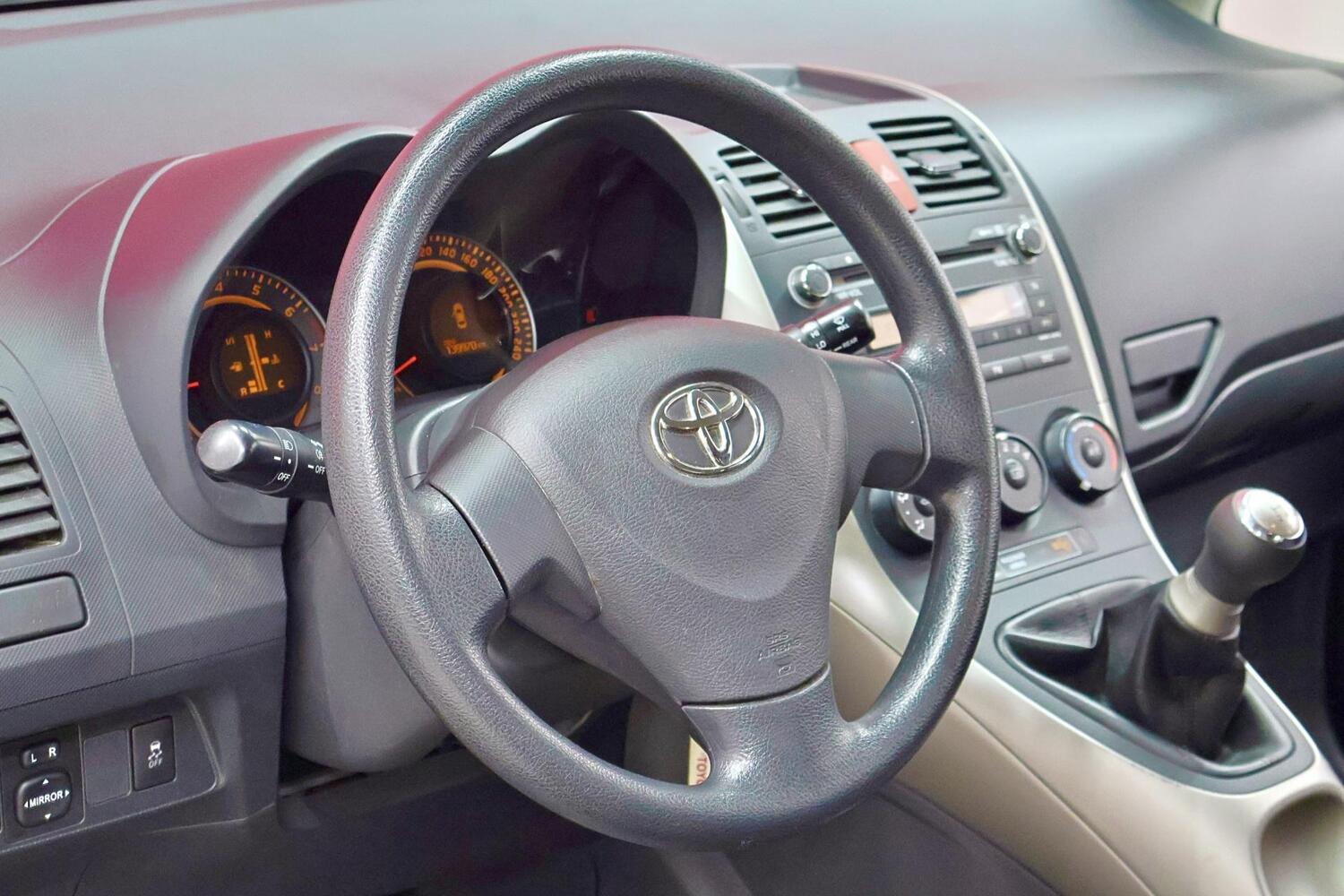 Toyota Auris vaihtoauto