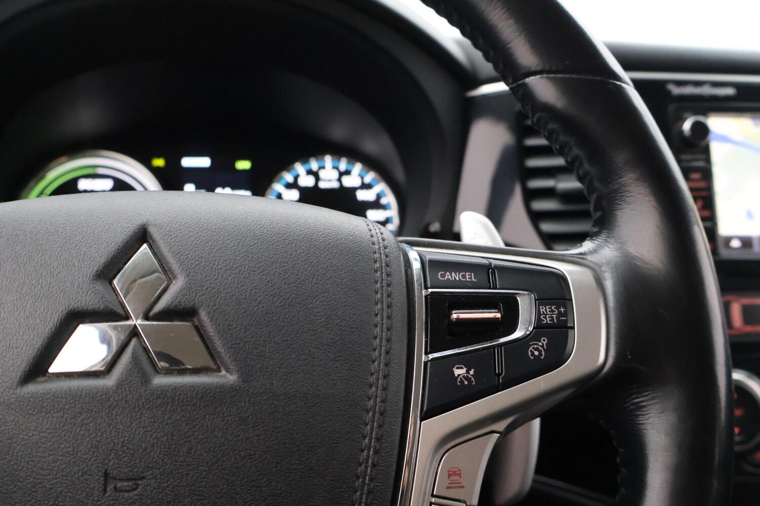 Mitsubishi Outlander PHEV vaihtoauto