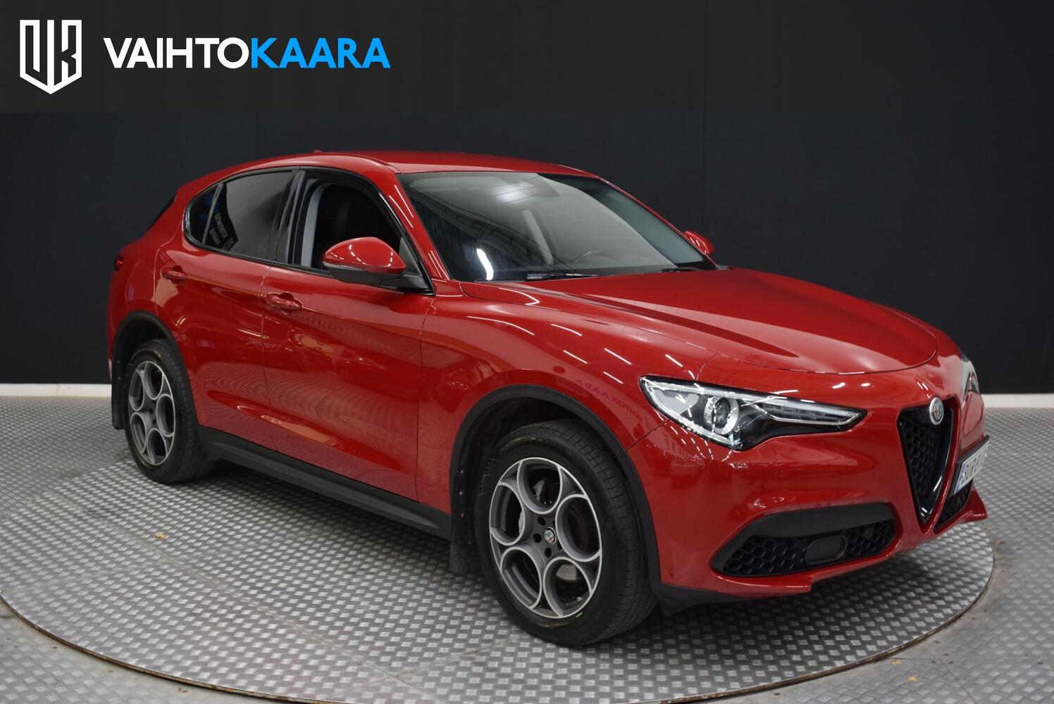 Alfa Romeo Stelvio vaihtoauto