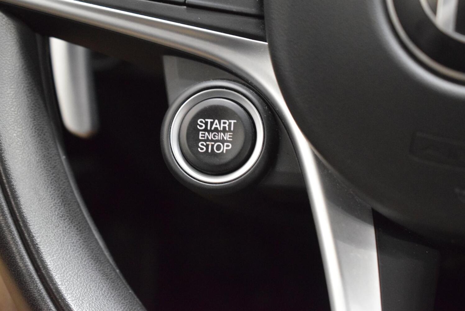 Alfa Romeo Stelvio vaihtoauto