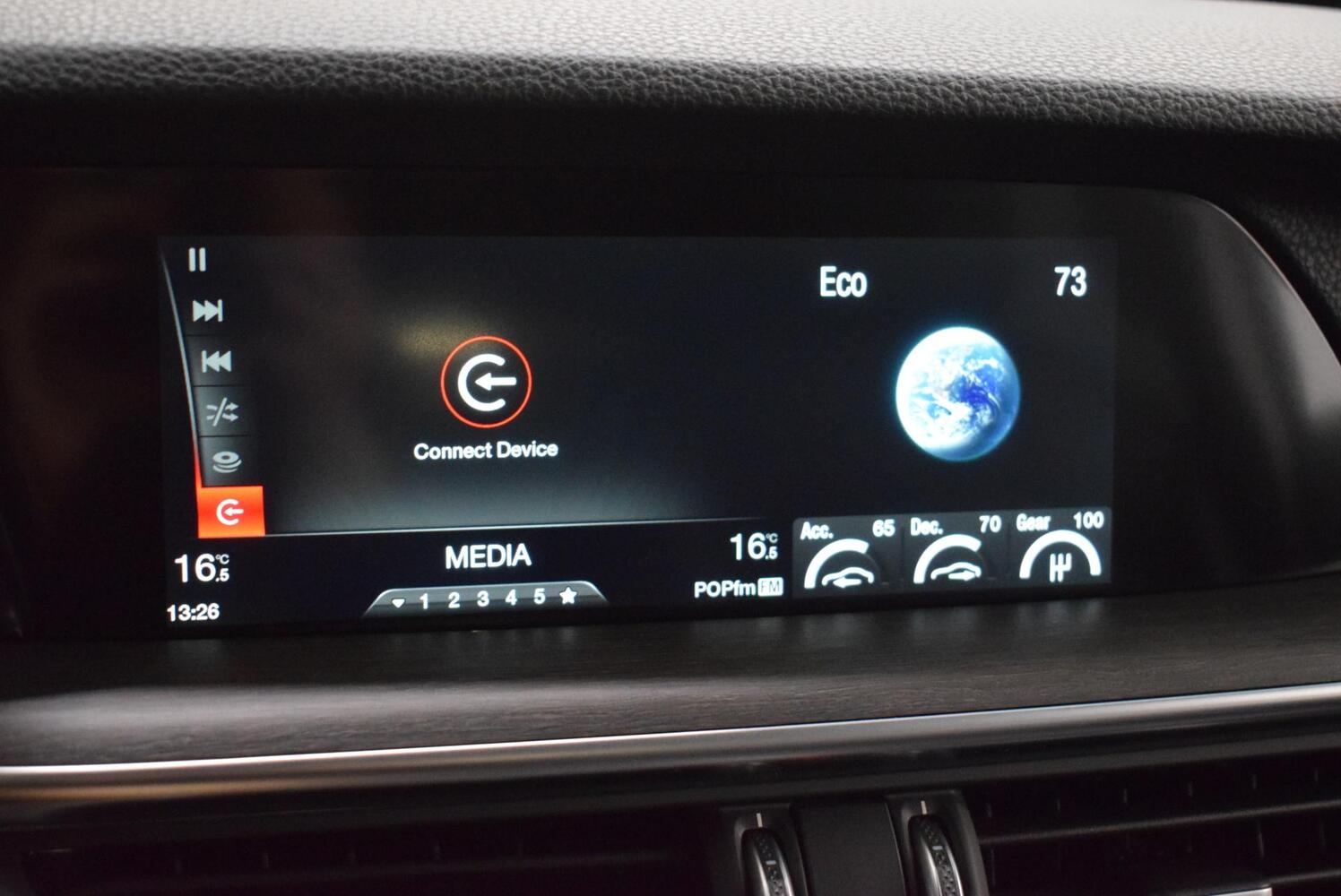 Alfa Romeo Stelvio vaihtoauto