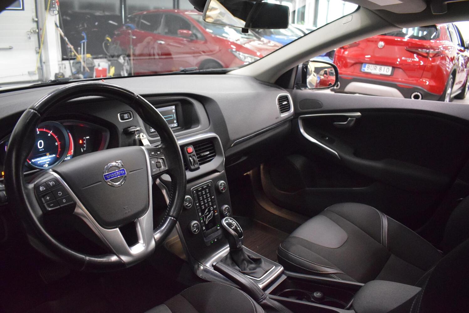Volvo V40 vaihtoauto