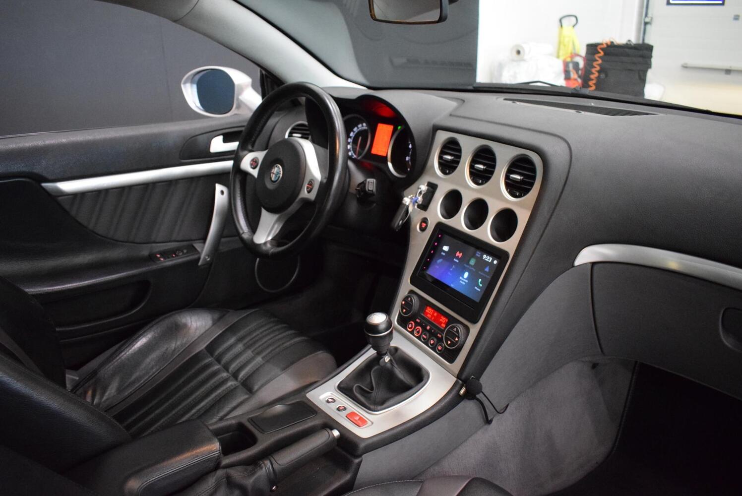 Alfa Romeo Brera vaihtoauto