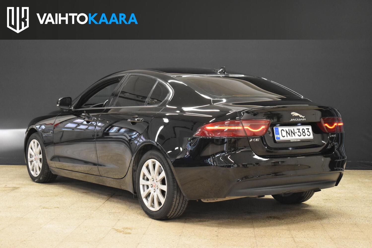 Jaguar XE vaihtoauto