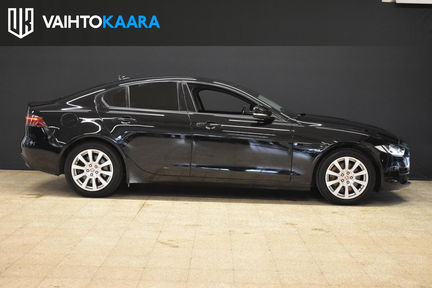 Jaguar XE vaihtoauto