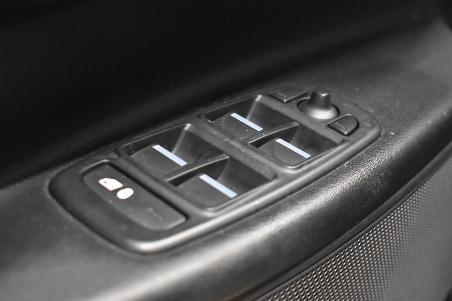 Jaguar XE vaihtoauto