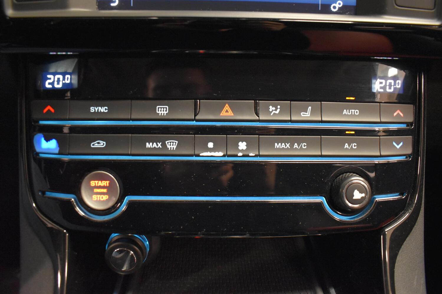 Jaguar XE vaihtoauto