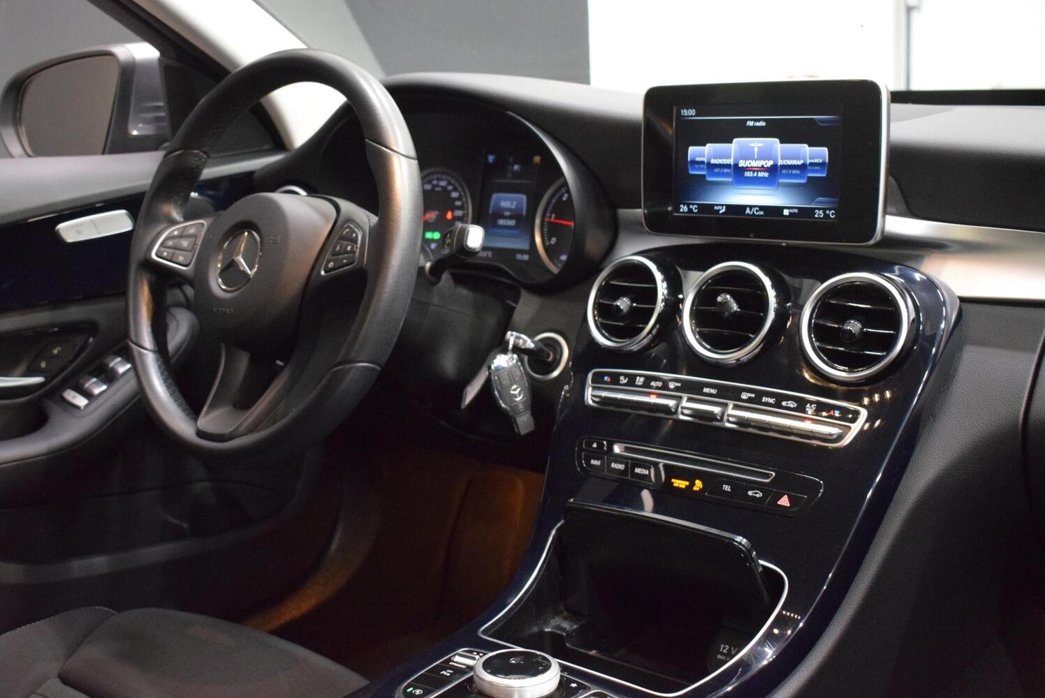 Mercedes-Benz C vaihtoauto