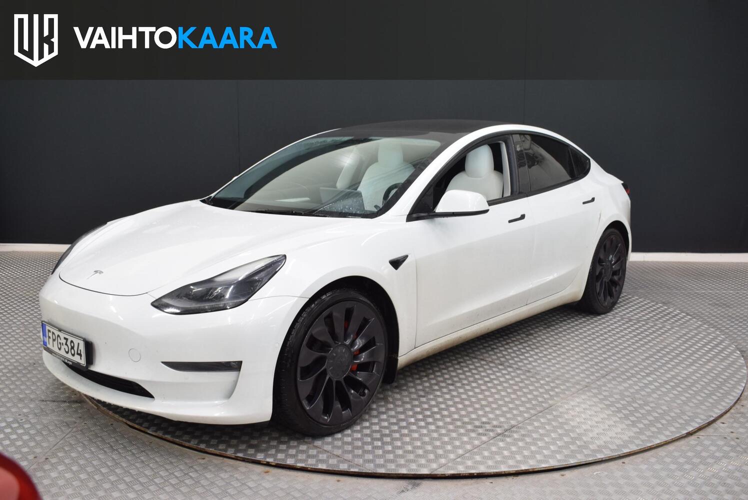 Tesla Model 3 vaihtoauto