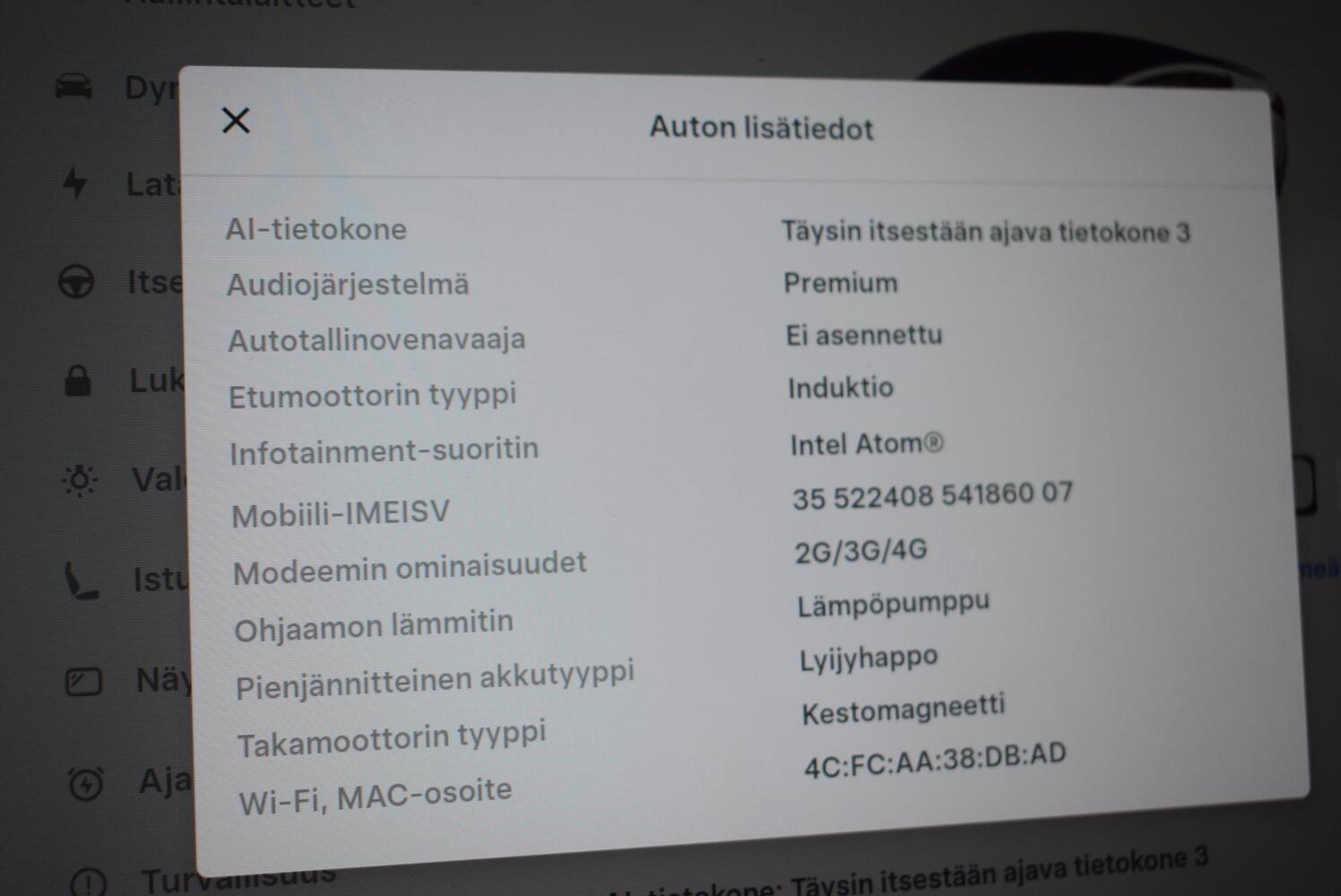 Tesla Model 3 vaihtoauto