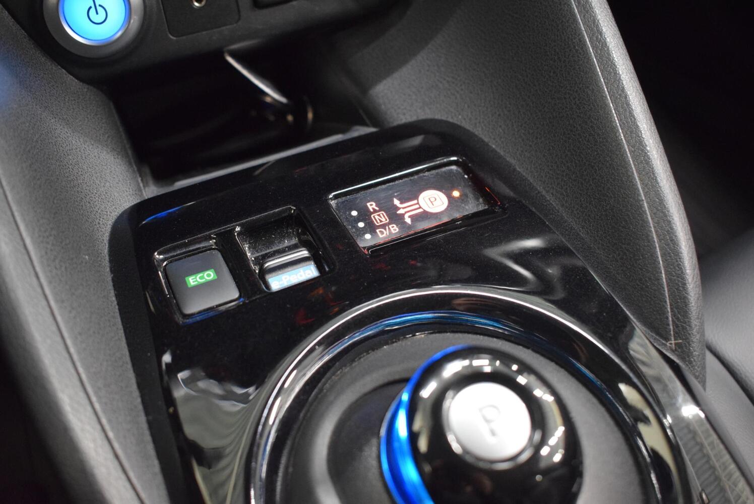 Nissan Leaf vaihtoauto
