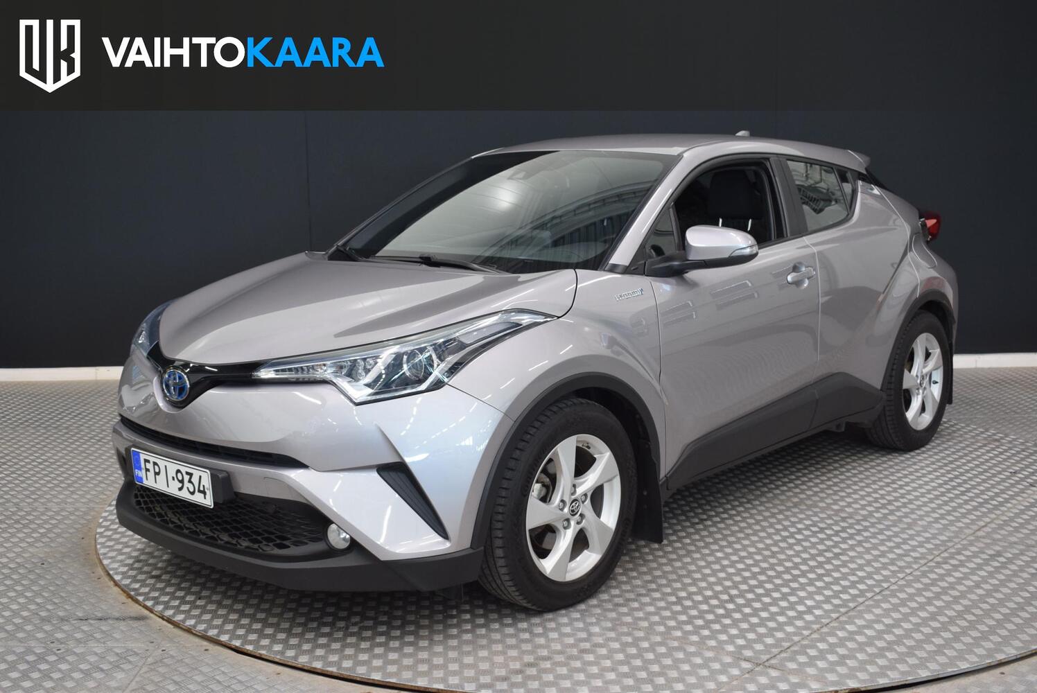 Toyota C-HR vaihtoauto