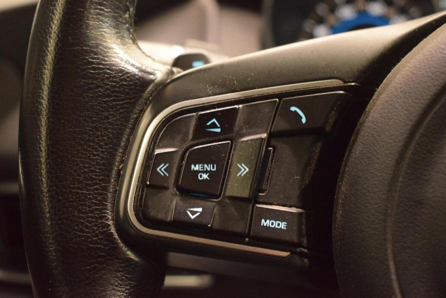 Jaguar XE vaihtoauto