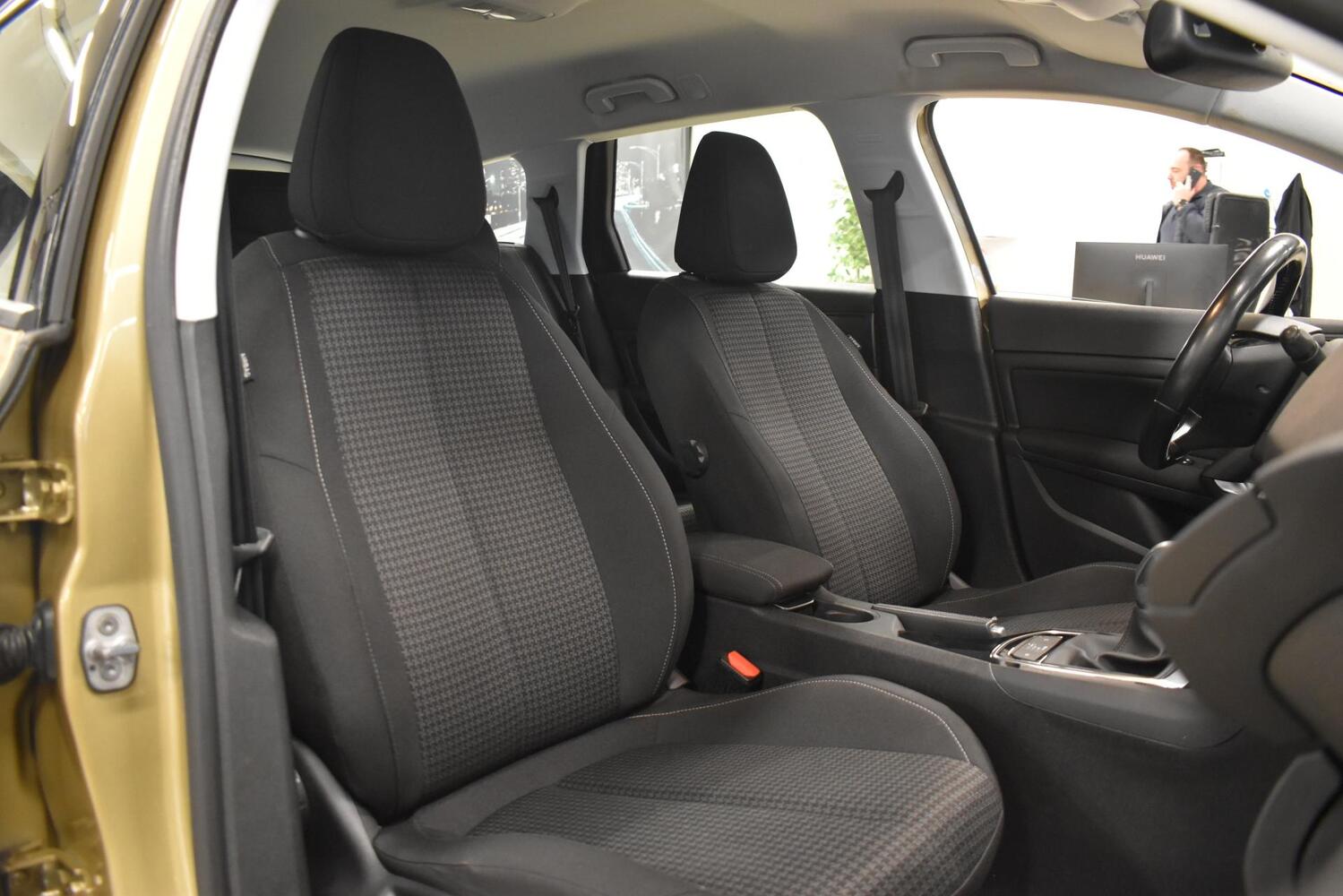 Peugeot 308 vaihtoauto