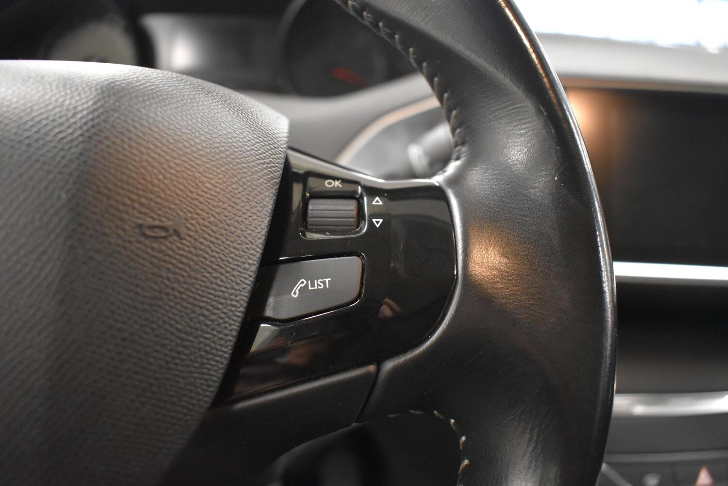 Peugeot 308 vaihtoauto
