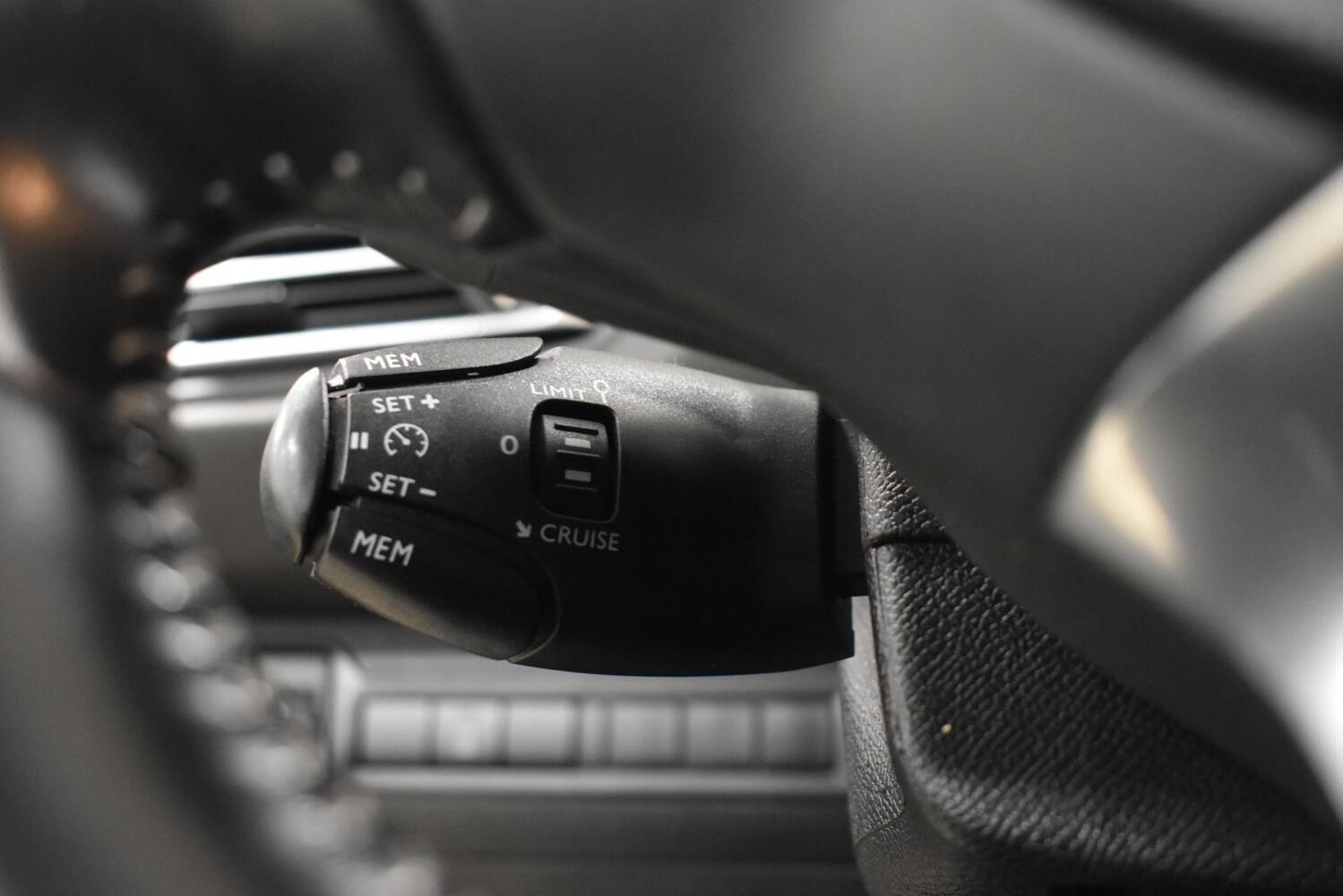 Peugeot 308 vaihtoauto