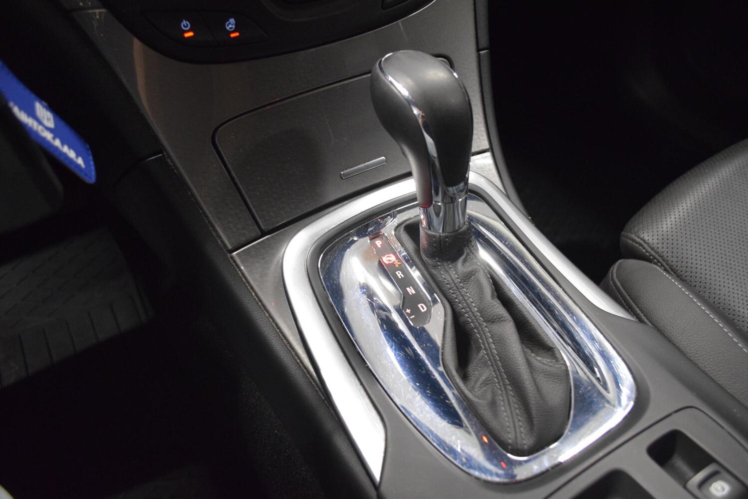 Opel Insignia vaihtoauto