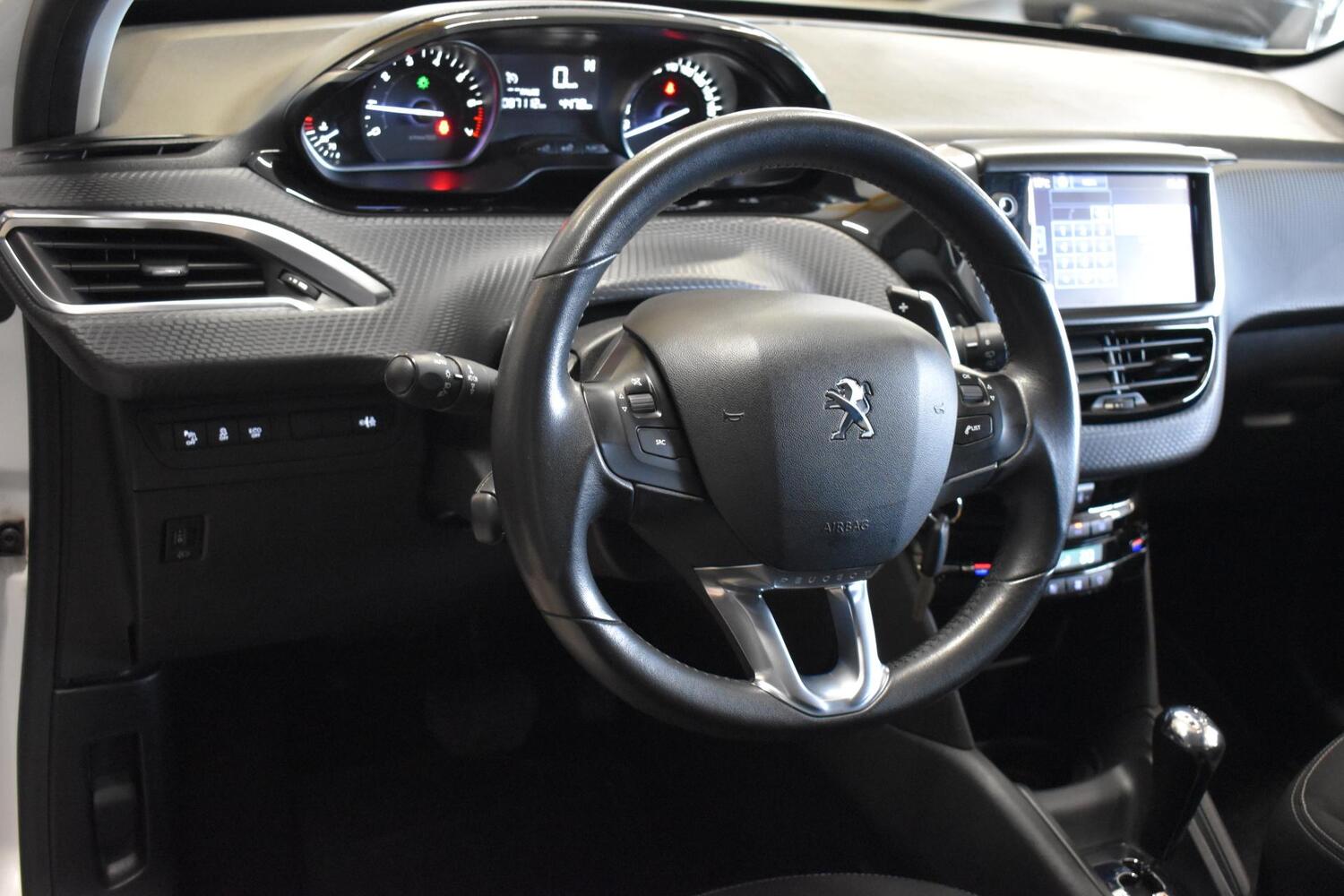 Peugeot 208 vaihtoauto