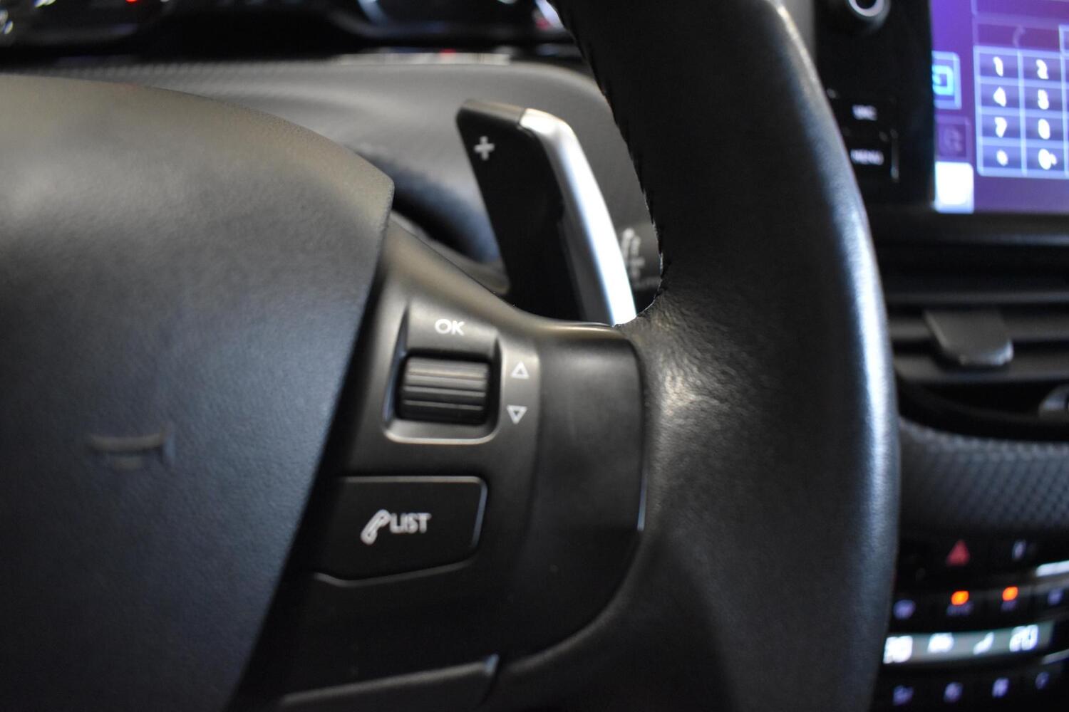 Peugeot 208 vaihtoauto