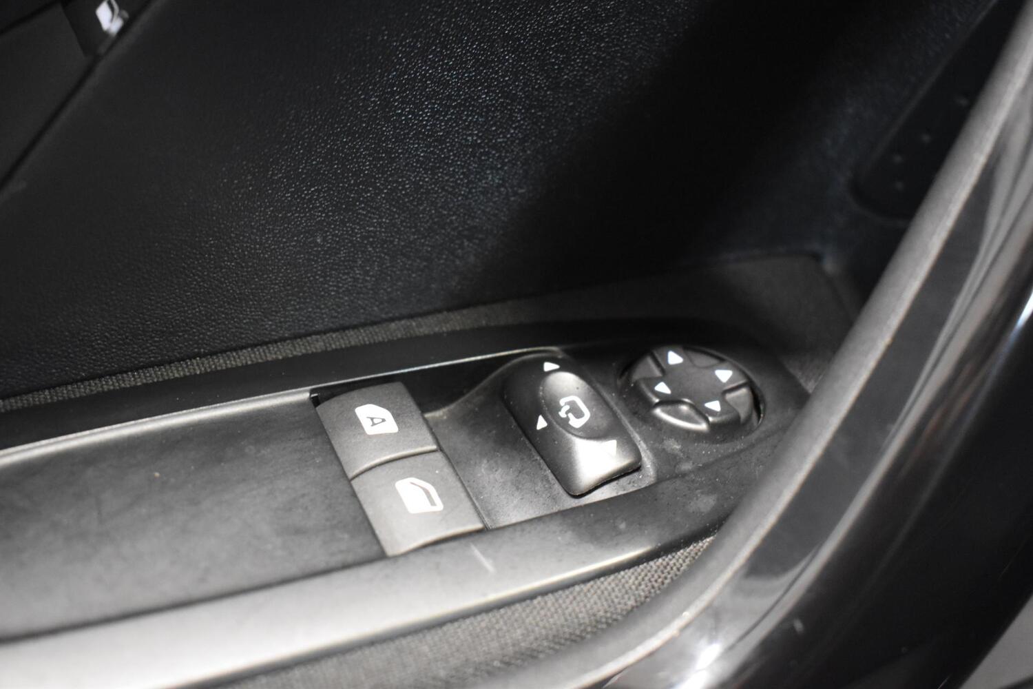Peugeot 208 vaihtoauto