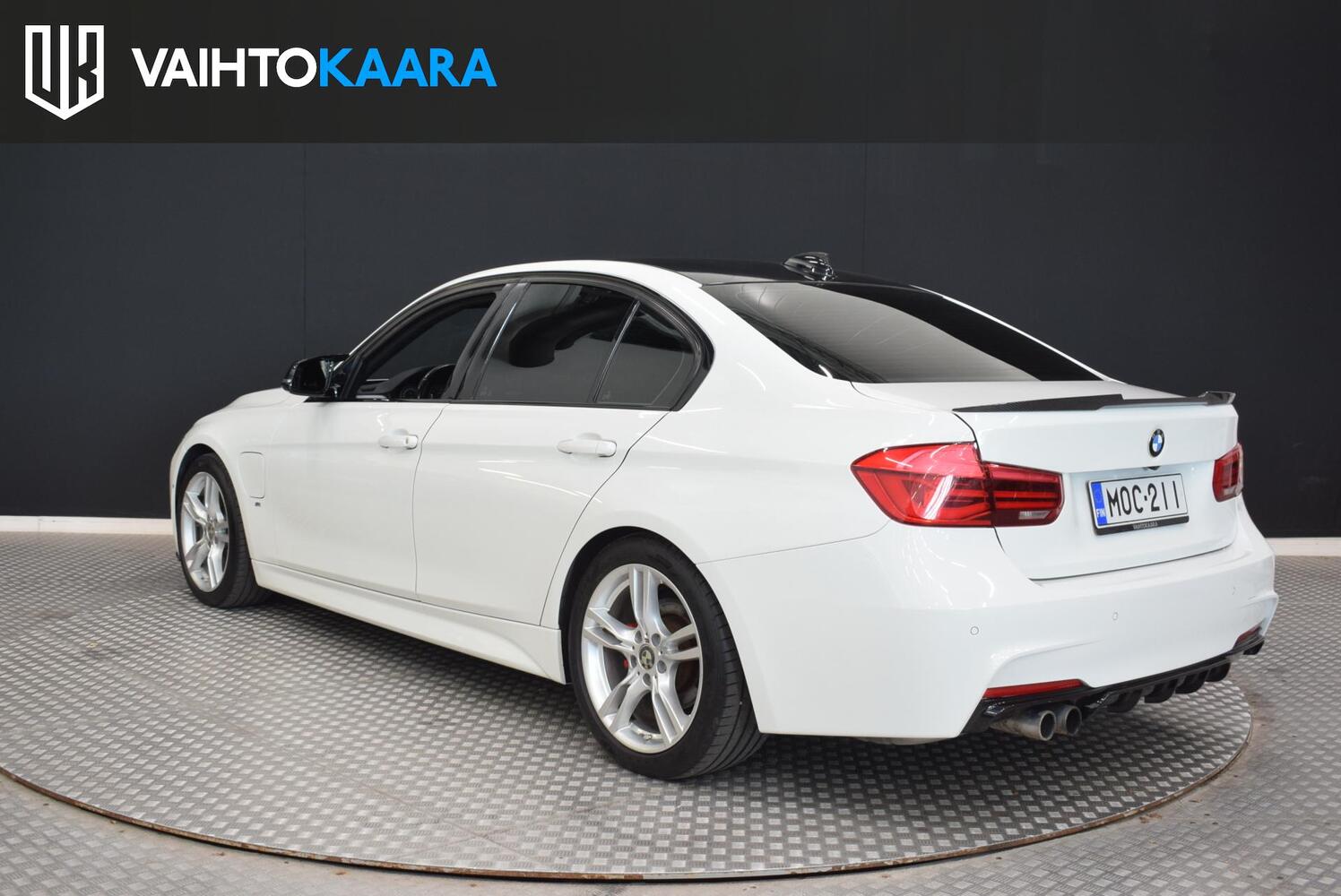 BMW 330 vaihtoauto