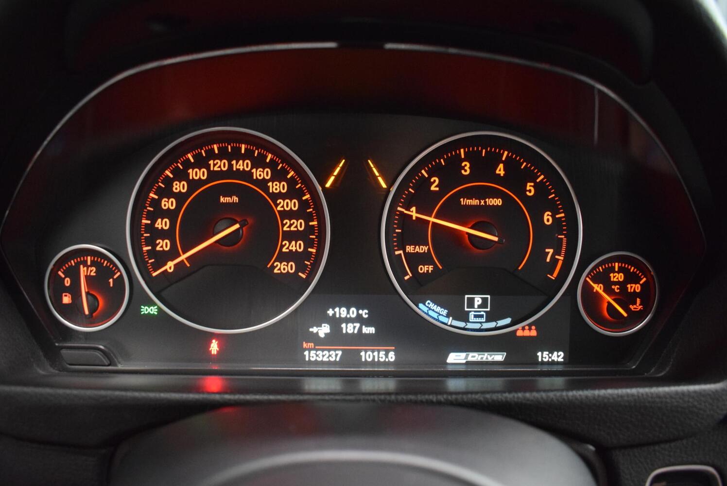 BMW 330 vaihtoauto