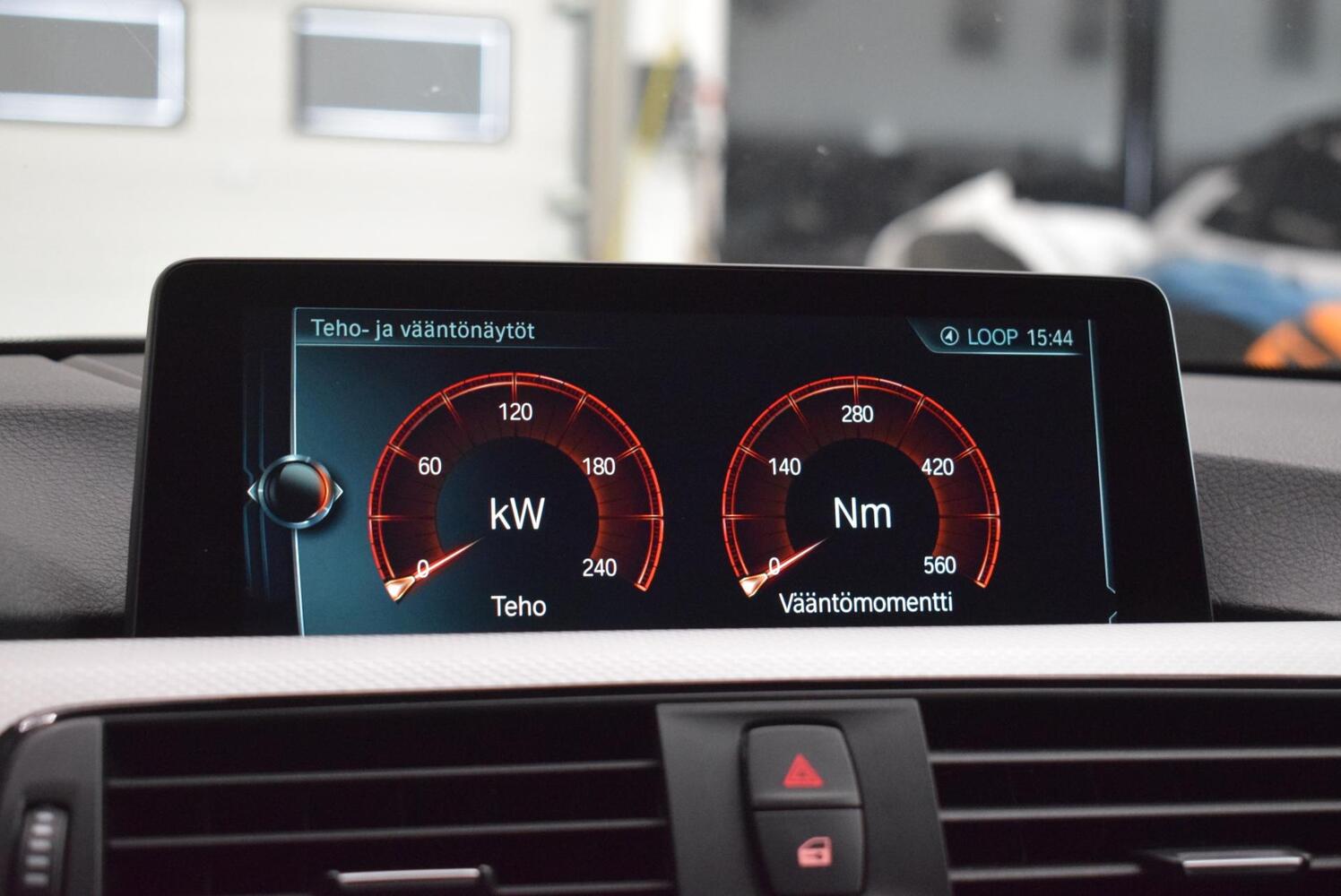 BMW 330 vaihtoauto