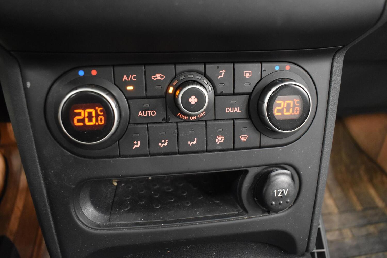 Nissan Qashqai+2 vaihtoauto