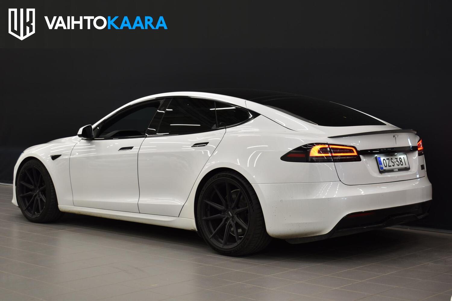 Tesla Model S vaihtoauto