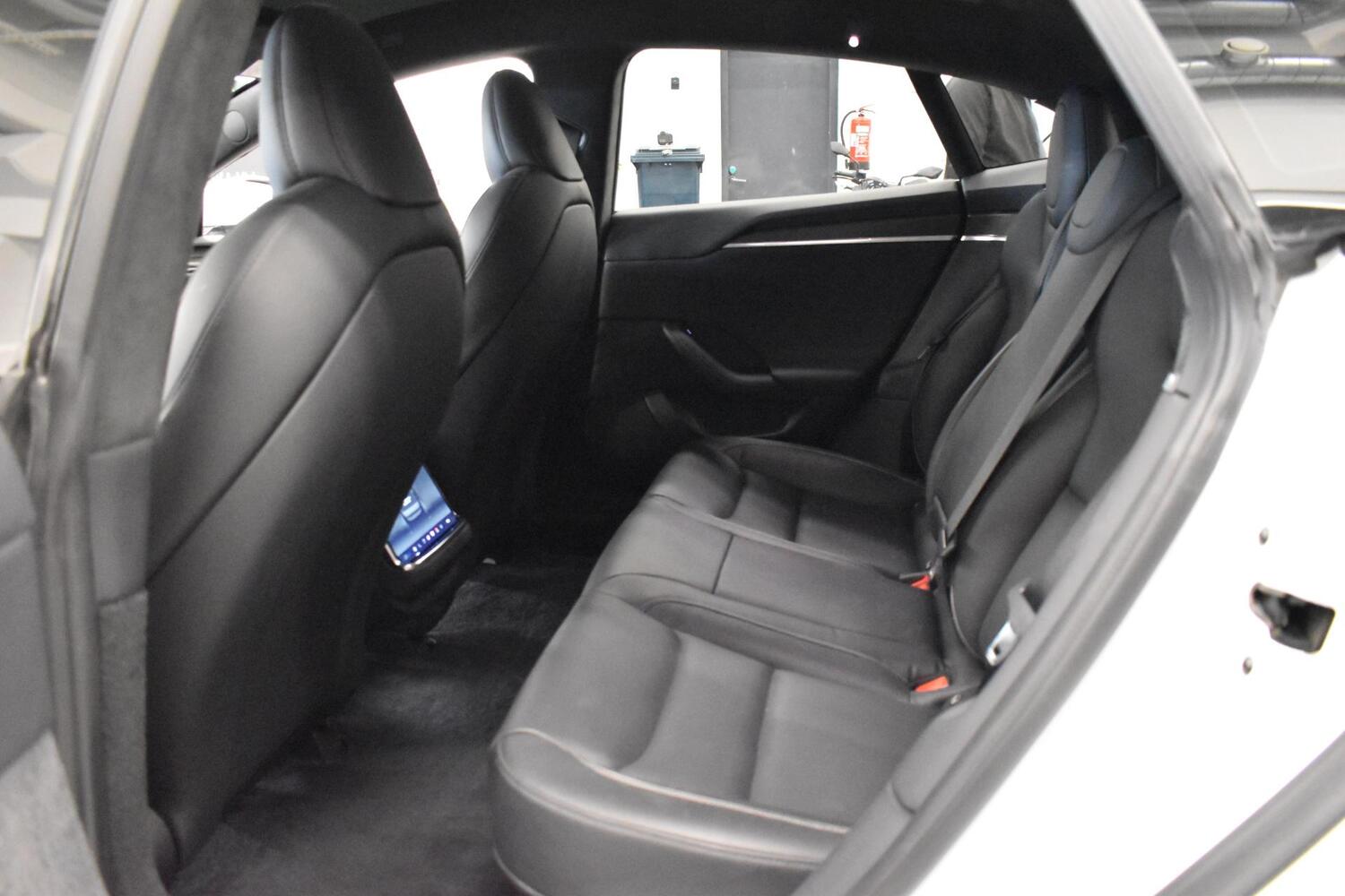 Tesla Model S vaihtoauto