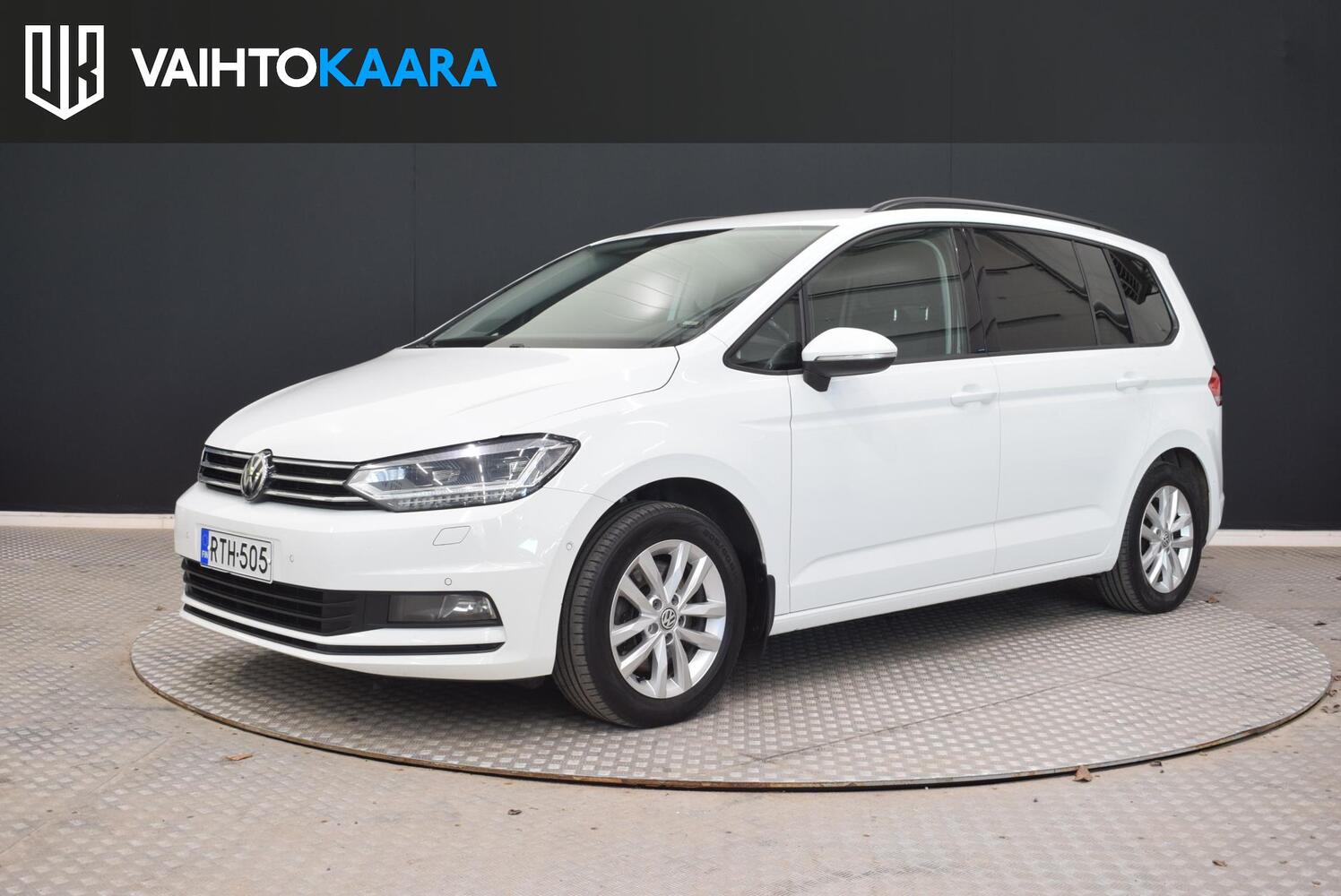 Volkswagen Touran vaihtoauto