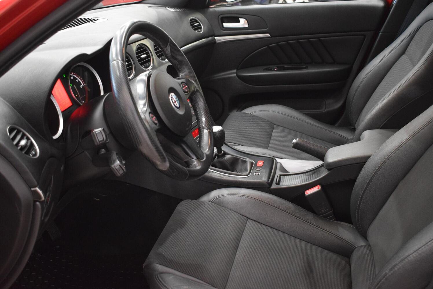 Alfa Romeo 159 vaihtoauto