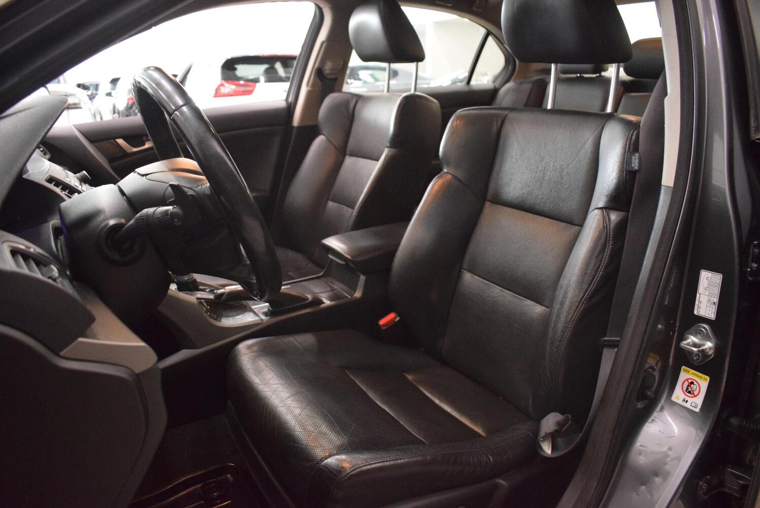 Honda Accord vaihtoauto