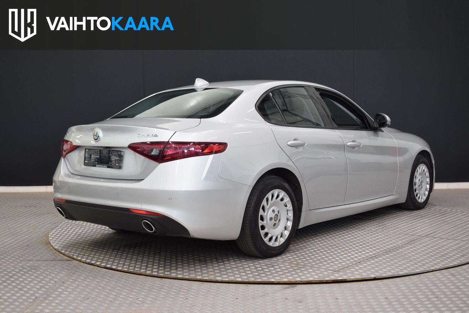 Alfa Romeo Giulia vaihtoauto