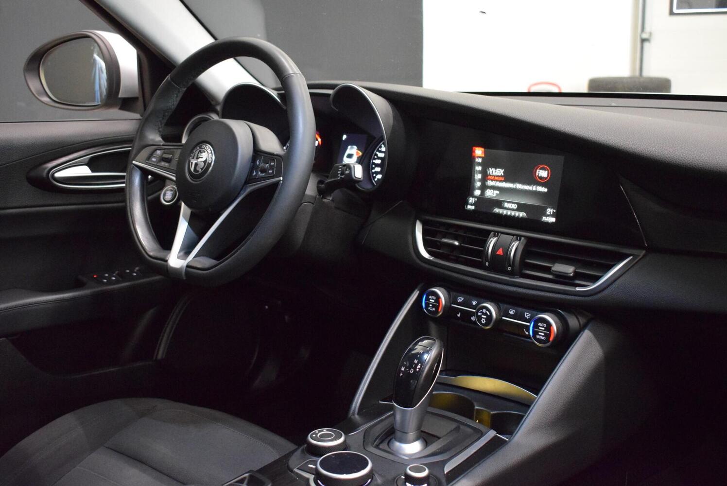 Alfa Romeo Giulia vaihtoauto