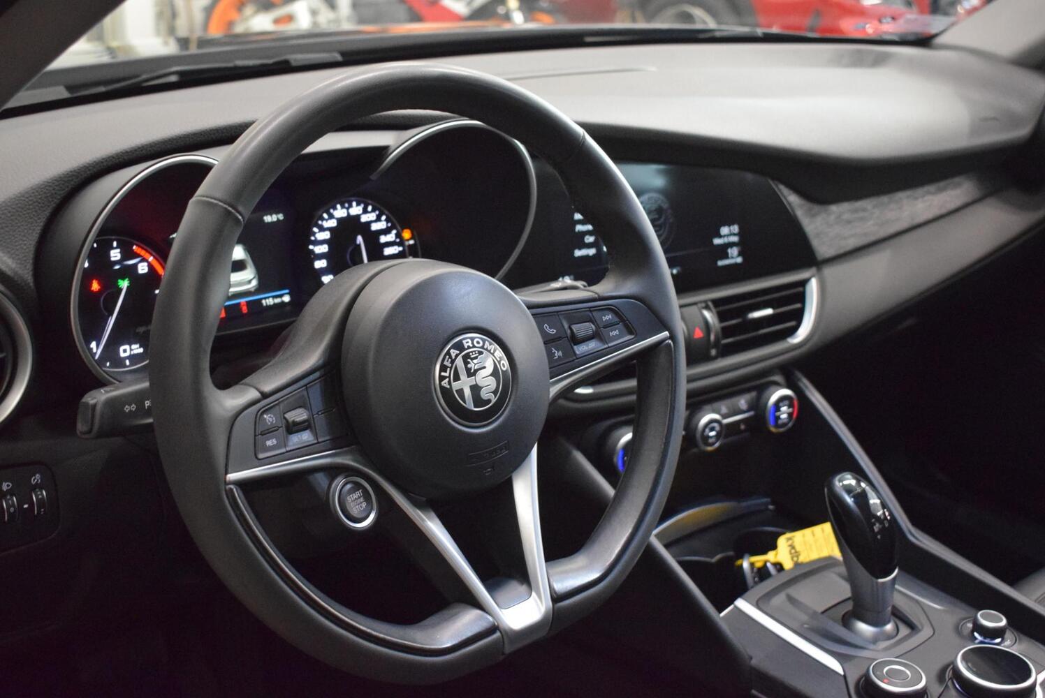 Alfa Romeo Giulia vaihtoauto