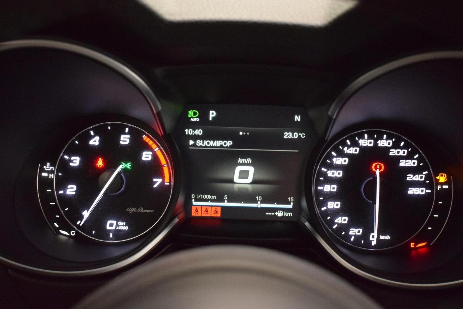 Alfa Romeo Stelvio vaihtoauto