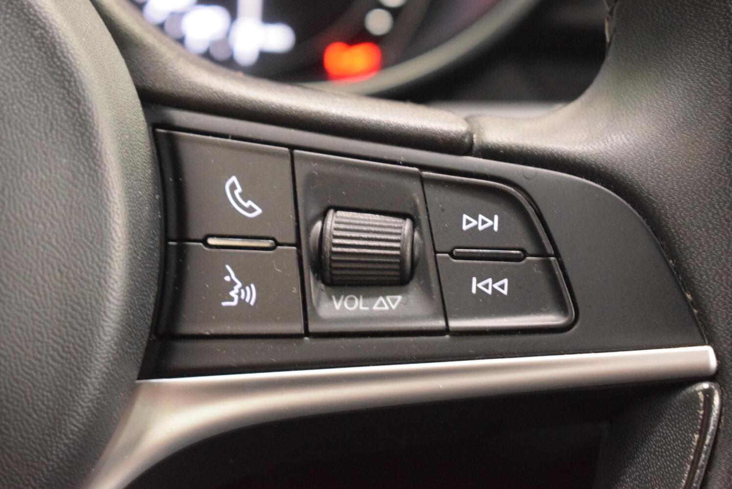 Alfa Romeo Stelvio vaihtoauto